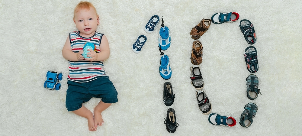 10 aylık bir bebek neler yapabilir? 10 aylık bebeğin kilosu nasıldır?