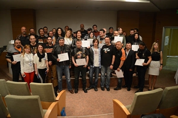 Medicana Sağlık Grubundan Motorsiklet Tutkunlarına İlkyardım Dersi ve Bolluca Koruncuk Vakfı Çocuk Köyü’ne Yardım Ziyareti