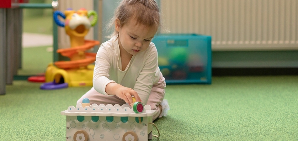 24 aylık bebek gelişimi: Bu dönemde neler beklenir?