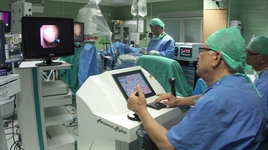 Böbrek taşında yeni tedavi sunan İbn-i Sina robotu beğeni topladı