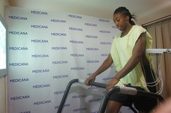 Kadın Basketbolunun Önemli Oyuncularından ‘’Kuanitra Holingsvorth’’ Sağlık Kontrolü’nden geçti 