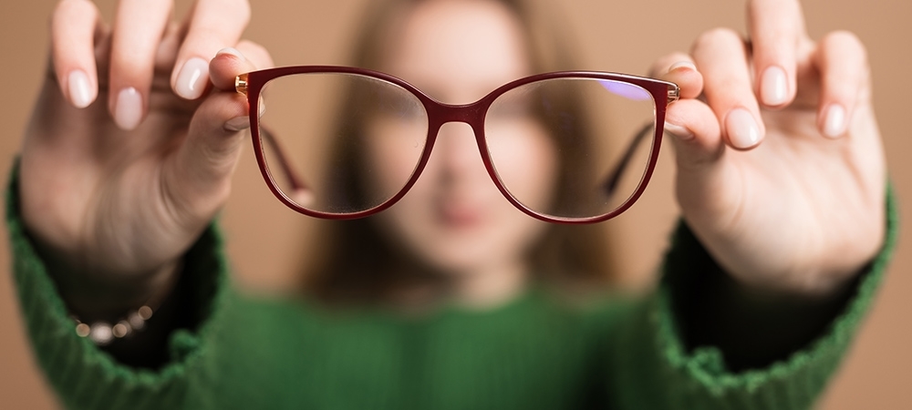 Gözde astigmat olması ne anlama gelir? Astigmat olan göz nasıl görür?