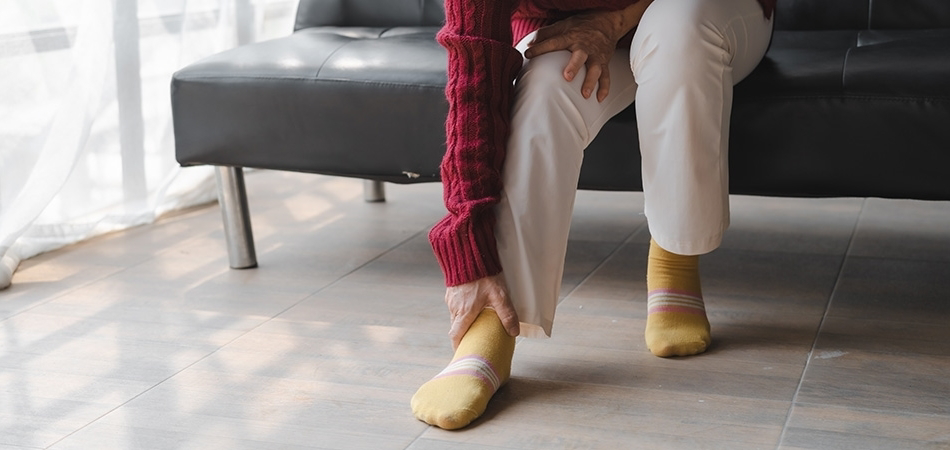 Ayak ağrısı neden olur? Ayak ağrısı nasıl geçer?