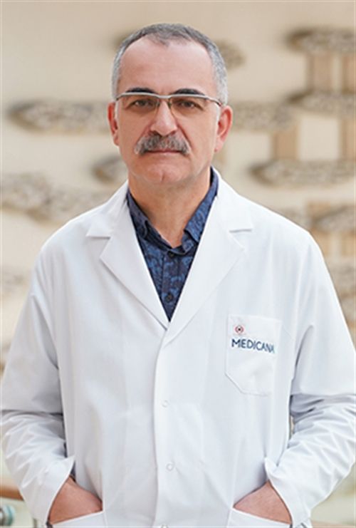 Uzm. Dr. Ayhan Şeker