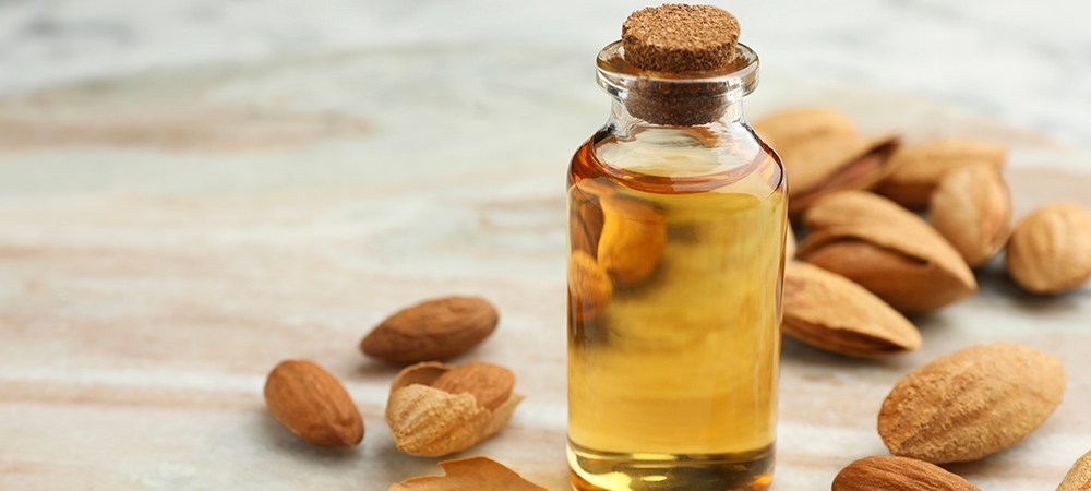 Badem yağı ne işe yarar? Badem yağının faydaları neler?