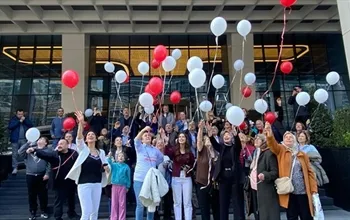 Biz Çok Büyük Bir Aileyiz