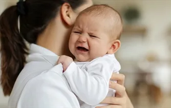 Bebekte kolik nedir? Kolik belirtileri, nedenleri ve ailelerin merak ettikleri