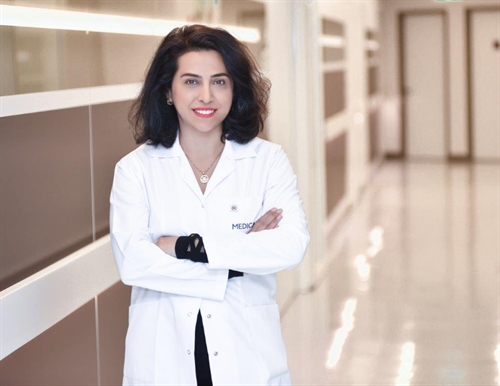 Uzm. Dr. Begüm Öztürk