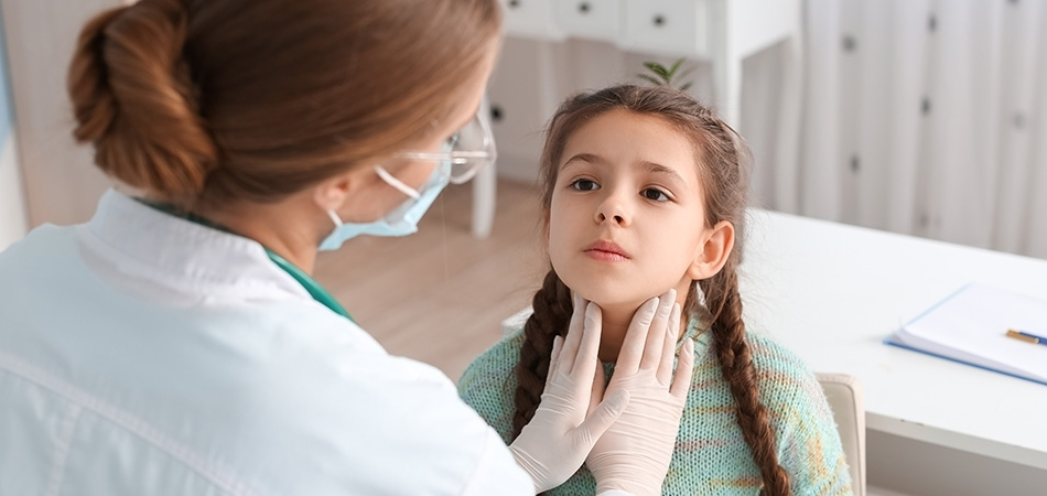 Boğaz enfeksiyonu olan çocuğa ne iyi gelir? Çocuklarda boğaz enfeksiyon kaç günde geçer?