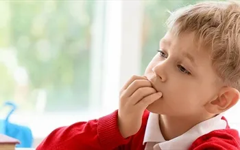 Tırnak yiyen çocuğa ne yapılmalı? Tırnak yeme neyin belirtisi olabilir?