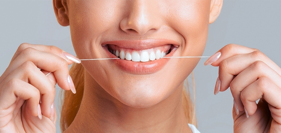 Dişler doğal yöntemlerle nasıl beyazlar? Diş araları nasıl beyazlar?