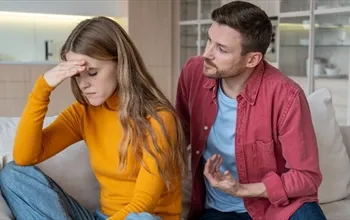 Duygusal manipülasyon nedir? Duygusal manipülasyon belirtileri nelerdir?