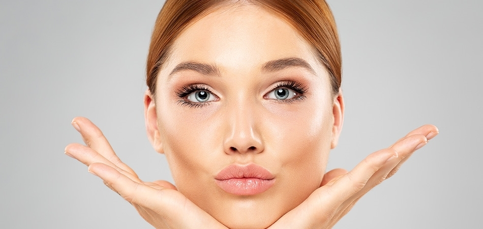 Elmacık kemiği nedir? Elmacık kemiği estetiği nasıl yapılır?