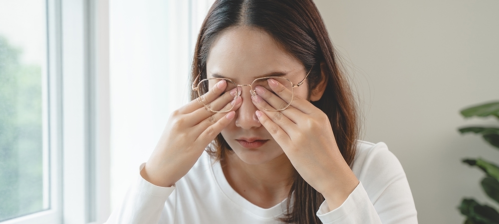Göz ağrısı neden olur? Göz ağrısına ne iyi gelir?