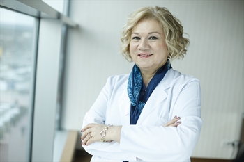 AIDS İNSANOĞLUNU CİDDİ BİR ŞEKİLDE TEHDİT ETMEYE DEVAM ETMEKTEDİR