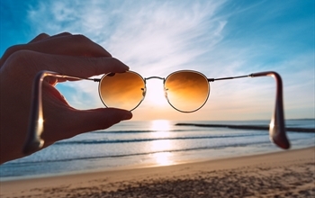 Sahte Güneş Gözlükleri Göz Hastalıklarına Davetiye Çıkarıyor