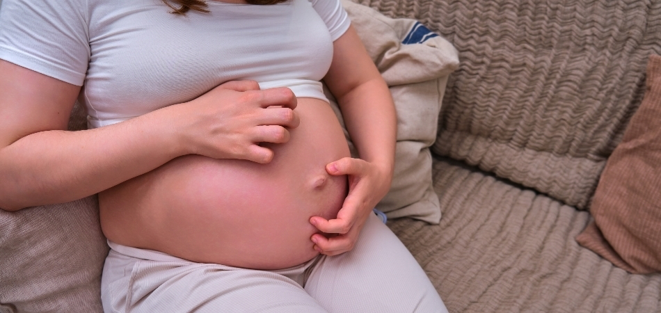 Hamilelikte kaşıntı neden olur? Hamilelikte kaşıntı normal mi?