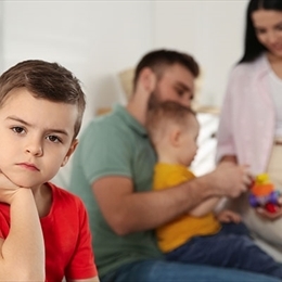 Kardeş Kıskançlığı Nedir? Nedenleri ve Belirtileri