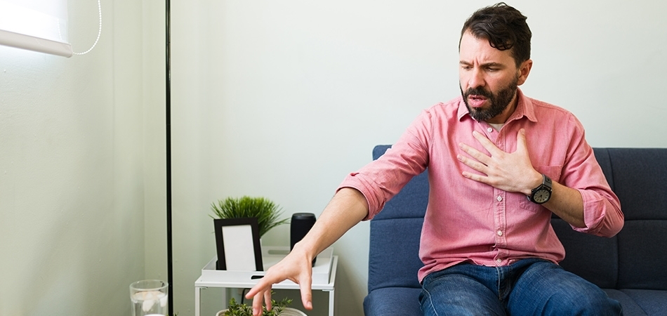 Korkunca nefes kesilmesi neden olur? Psikolojik nefes alamama hissi nasıl geçer?