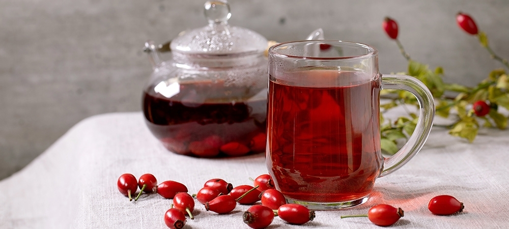 Kuşburnu çayının faydaları nelerdir? Kuşburnu çayının tansiyona ve öksürüğe etkisi…