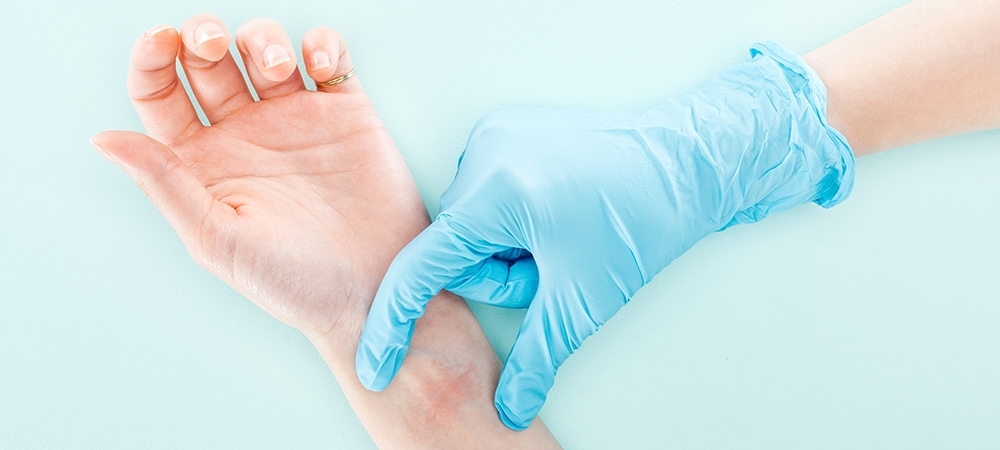 Lateks alerjisinin belirtileri neler? Lateks alerjisi nasıl geçer?