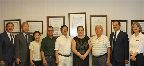 Türk Robotu Olarak da Bilinen, Böbrek Taşı Tedavi Robotu İbn-İ Sina (Avicenna) Roboflex, Yurt Dışında Üroloji Uzmanlarının Büyük İlgisini Çekmeye Devam Ediyor