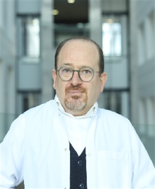 Uzm. Dr. Mehmet Arı 