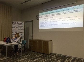 Otizm bebeklerde 3 yaşından önce başlar