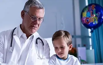 Otizmin ilk belirtileri nelerdir? Otizmli çocuk nasıl davranır?