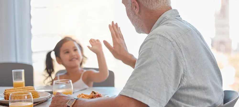Çocuklar ve Yaşlılar İçin Ramazan’da Sağlıklı Oruç Tüyoları Çocuklar ve Yaşlılar İçin Ramazan’da Sağlıklı Oruç Tüyoları