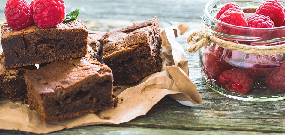 Şekersiz fit brownie nasıl yapılır? 3 malzemeli fit brownie tarifi...
