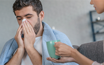 Soğuk algınlığına ne iyi gelir? Soğuk algınlığı (Nezle) belirtileri nelerdir?