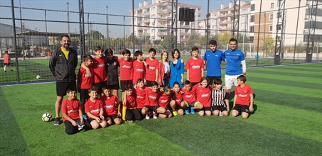 Medicana'dan Minik  Sporculara Beslenme Semineri