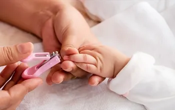 Bebeklerde tırnak kesimi nasıl yapılır? Bebeklerin tırnakları ne zaman kesilir?