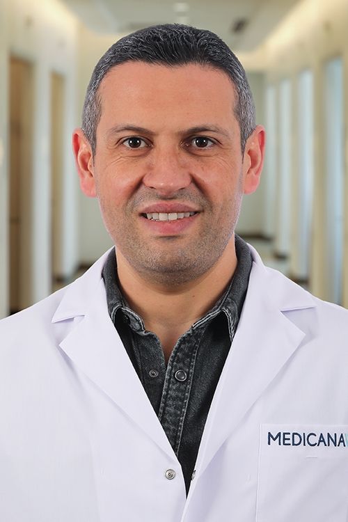 Doç. Dr. Turan Acar