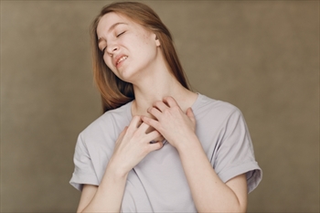 Uyuz ilk nerede başlar? Uyuz en çabuk nasıl geçer?