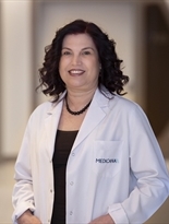 Uzm. Dr. Hacer Ofluoğlu