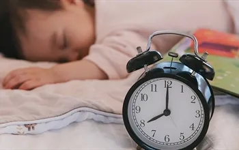 Yenidoğan bebeklerin uyku süreleri nasıl olmalı? Yenidoğanda uyku düzeni nasıl oluşturulmalı?